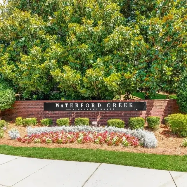 waterford-creek-property-sign