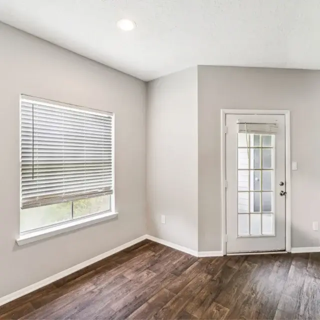 waterford-creek-unfurnished-interior