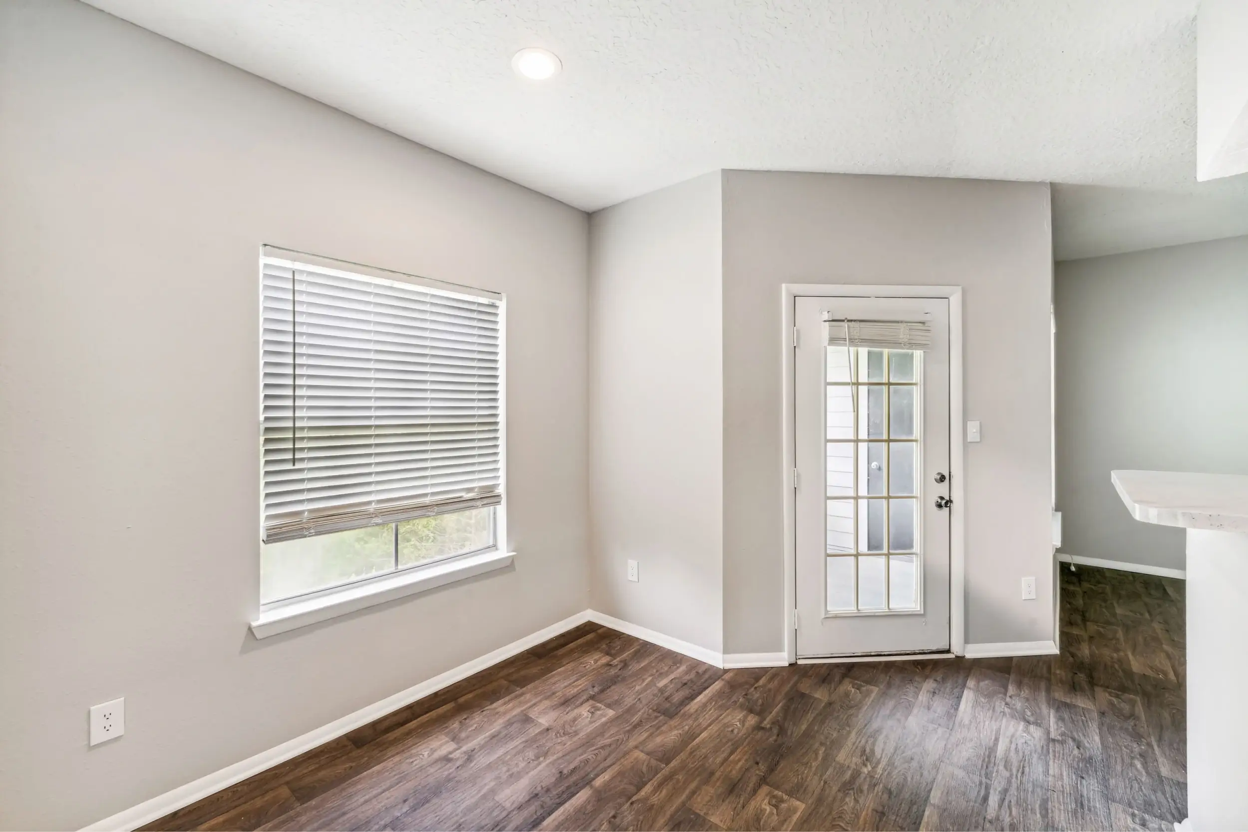 waterford-creek-unfurnished-interior